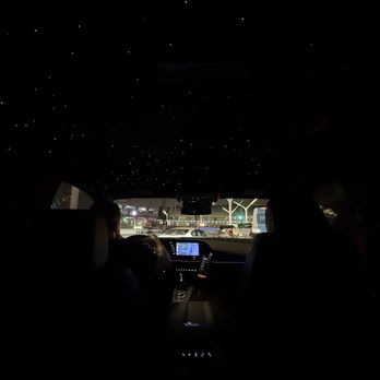 Obsidian Limo - Starlight Ceiling - Airport Shuttles Near Me Obsidian Limo - Starlight Ceiling - Airport Shuttles Near Me