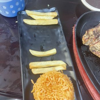 El Cejas - Side with my 6 fries. What a rip off - Seafood Near Me - Cancún, ROO El Cejas - Side with my 6 fries. What a rip off - Seafood Near Me - Cancún, ROO