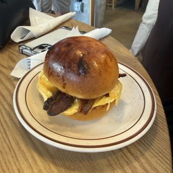 Caracas Bakery - Bakeries Near Me - Miami, Florida Caracas Bakery - Bakeries Near Me - Miami, Florida