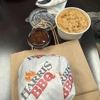 Harris BBQ - Pulled pork and Mac & cheese - Salad Near Me - Bakersfield, California