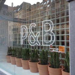 Pull And Bear