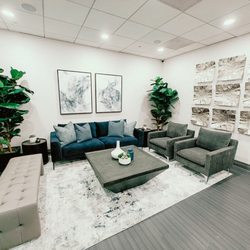 Advanced Institute for Plastic Surgery - Waitroom