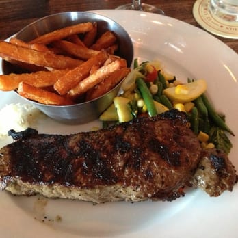 Earls Kitchen + Bar - Strip loin 12oz - Canadian (New) Near Me - Woodbridge, Ontario Earls Kitchen + Bar - Strip loin 12oz - Canadian (New) Near Me - Woodbridge, Ontario