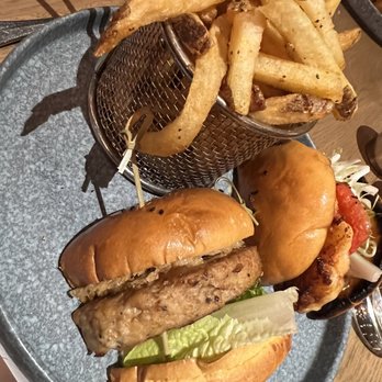 Central Michel Richard - Burgers - New American Near Me - Washington, DC, District of Columbia