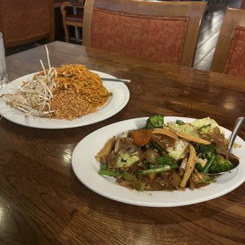 Archi's Thai Cafe - Pad See Ew and Pad Thai - Thai Near Me - Las Vegas, Nevada