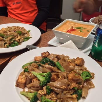 Chaba Thai Kitchen - Thai Near Me - San Diego, California