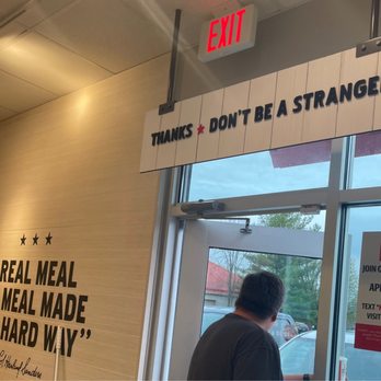 KFC - Fast Food Near Me - Branson, Missouri