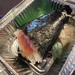 Chen's 22 - JR2. Salmon Hand Roll