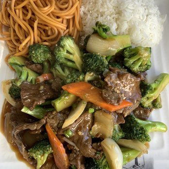 China Fun - Beef broccoli lunch special - Chinese Near Me - Escondido, California China Fun - Beef broccoli lunch special - Chinese Near Me - Escondido, California