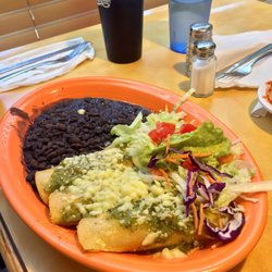 Monte Alban Restaurante Mexicano - Verde Chicken Enchiladas 7.9.'17