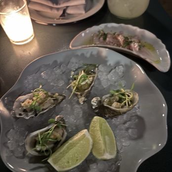Loreto - Prepared oysters & sashimi - Seafood Near Me - Los Angeles, California