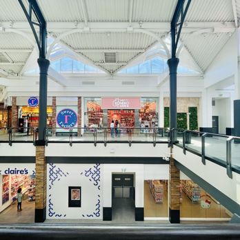 Valencia Town Center - Shopping Centers Near Me - Valencia, California