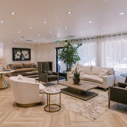Ideal Plastic Surgery - Surgical Center