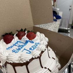 Evelyn’s Bakery - Tres Leches Envinado-Pecan Cake