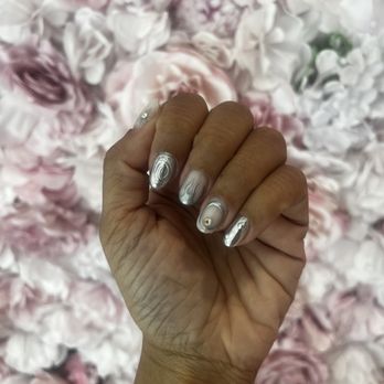 Royal Beauty Studio - Nail Salons Near Me - New York, New York