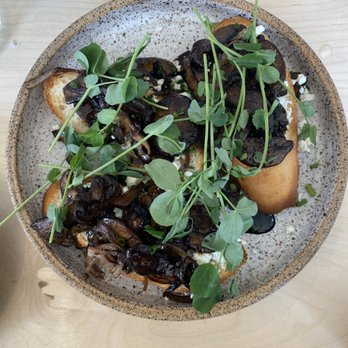 Emmett’s Cafe - Mushroom Toast - Cafes Near Me - Columbus, Ohio Emmett’s Cafe - Mushroom Toast - Cafes Near Me - Columbus, Ohio