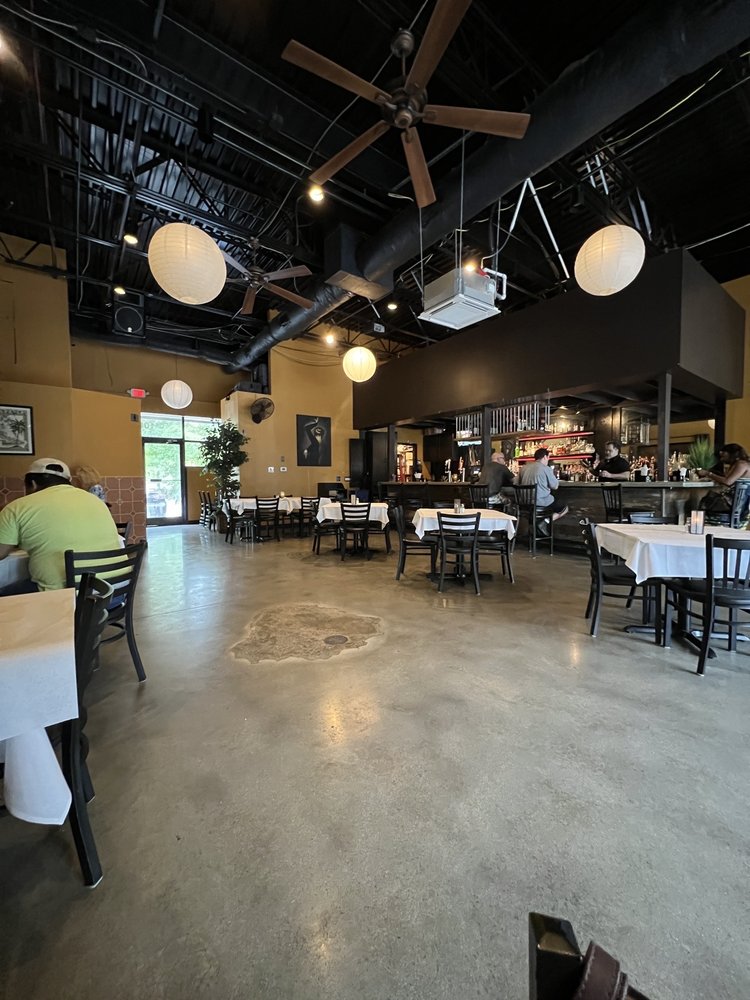 Carmen's Cuban Cafe & Lounge