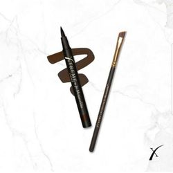 Eye Love Beauty - Brow Pen in Deep from Xtreme Lashes is sweat-proof, water-proof and is a universal, buildable color.