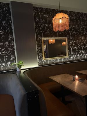 Trouble Bird by null