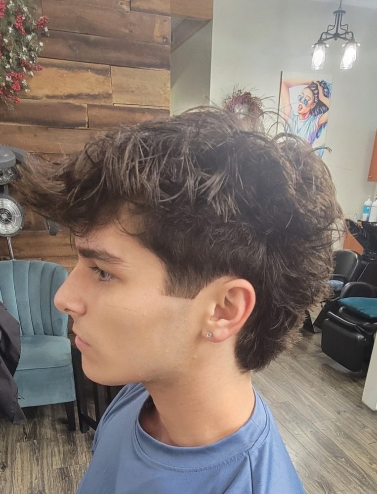 Lavish Hair Studio Image