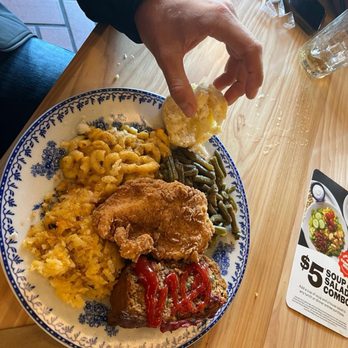Cracker Barrel Old Country Store - Classics sampler 2 3Ve - Breakfast & Brunch Near Me - Indianapolis, Indiana