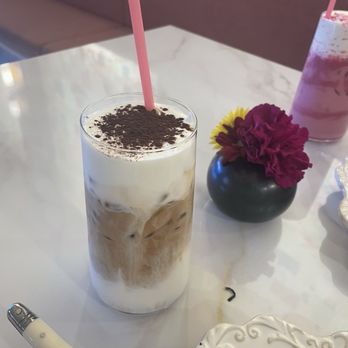 GIWA - Einspanner latte - Breakfast & Brunch Near Me - Santa Clara, California GIWA - Einspanner latte - Breakfast & Brunch Near Me - Santa Clara, California