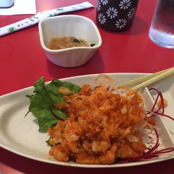 FuZen - Salmon salad - Sushi Bars Near Me - Toronto, Ontario
