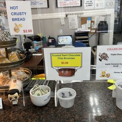 Collins Brothers Chowder - Inside at the register