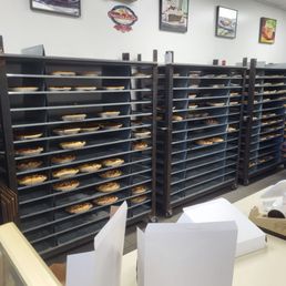 Gardner Pie - interior - Bakeries Near Me - Akron, Ohio