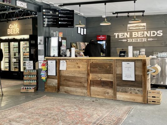 Ten Bends Beer by null