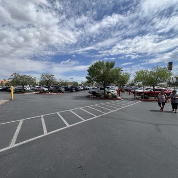 Costco Wholesale - Parking lot - Gas Stations Near Me - Albuquerque, New Mexico