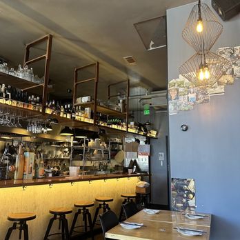 Co Nam - Cool decor - Vietnamese Near Me - Oakland, California Co Nam - Cool decor - Vietnamese Near Me - Oakland, California