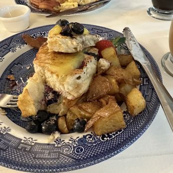 Blue Willow Cafe - Venues & Event Spaces Near Me - Burton, Texas