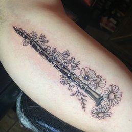 Clarinet with flowers Clarinet with flowers