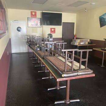 PizzaMan Dan's - Seating area - Pizza Near Me - Port Hueneme, California PizzaMan Dan's - Seating area - Pizza Near Me - Port Hueneme, California