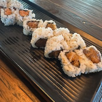 Doraku Sushi Kapolei - HH Spicy ahi roll $7 - Sushi Bars Near Me - Kapolei, Hawaii Doraku Sushi Kapolei - HH Spicy ahi roll $7 - Sushi Bars Near Me - Kapolei, Hawaii