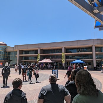 El Paso Convention Center - people walking around - Music Venues Near Me - El Paso, Texas El Paso Convention Center - people walking around - Music Venues Near Me - El Paso, Texas