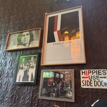 Howard's - Bar vibe - Bars Near Me - Stillwater, Minnesota