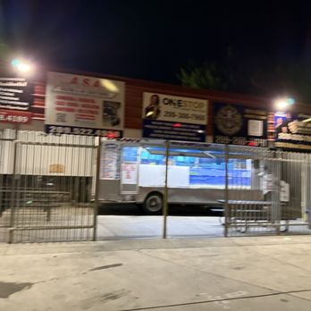 Tacos Vallarta - Small truck at silent corner of busy street - Mexican Near Me - Modesto, California Tacos Vallarta - Small truck at silent corner of busy street - Mexican Near Me - Modesto, California