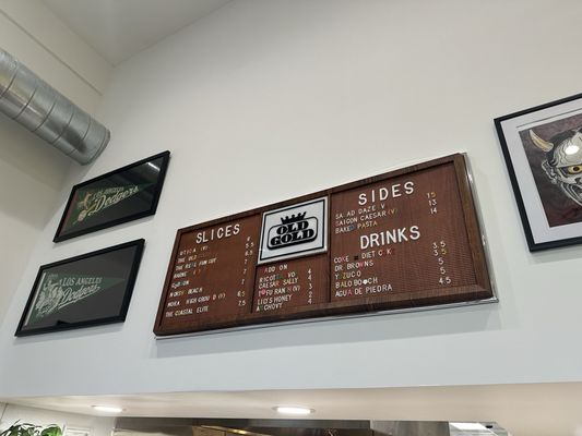 Old Gold Tomato Pie by null