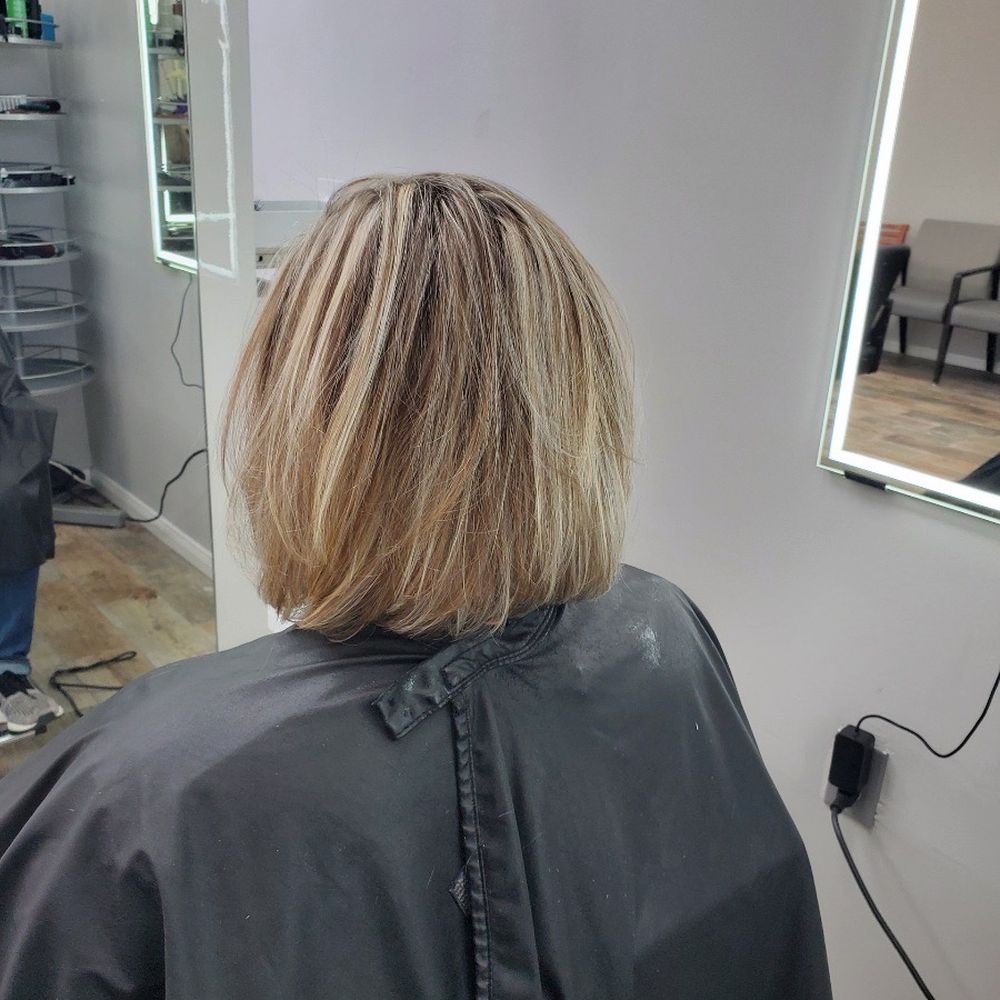 Hello Salon - Hair Salons Near Me - Spring, Texas