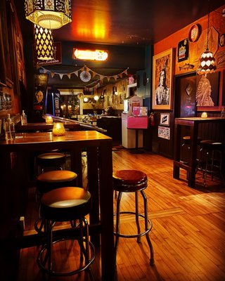 Blackbird Bar by null