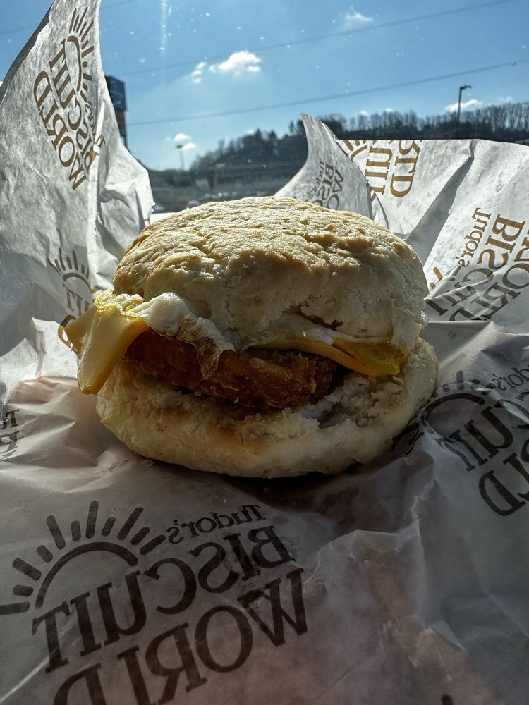 Food from Tudor's Biscuit World