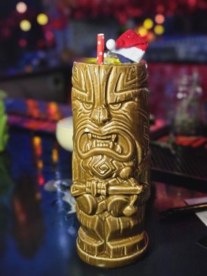 Bottle & Barlow by null