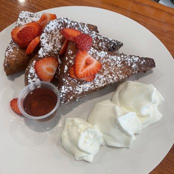 Cafe Vert - French Toast - Cafes Near Me - Miami Beach, Florida