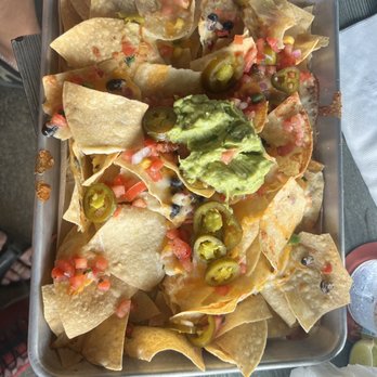 Drive Shack - Shitty nachos with burnt cheese - Golf Near Me - West Palm Beach, Florida