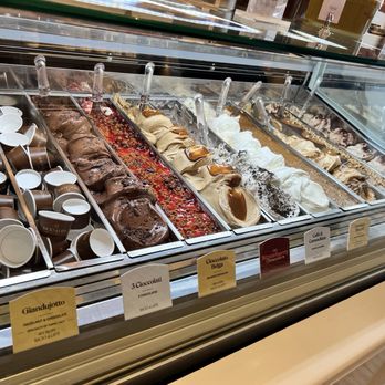Bacio di Latte - Gelato case - Ice Cream & Frozen Yogurt Near Me - Los Angeles, California Bacio di Latte - Gelato case - Ice Cream & Frozen Yogurt Near Me - Los Angeles, California