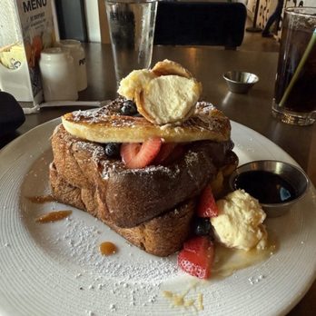 Hash Kitchen - Banana Split Brioche French Toast - New American Near Me - Peoria, Arizona
