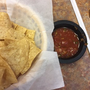Chelo's Mexican Restaurant - Chips and salsa - Mexican Near Me - Wolfforth, Texas