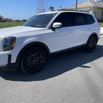 Sun Solutions Window Tinting - 2022 Kia Telluride SX - Home Window Tinting Near Me Sun Solutions Window Tinting - 2022 Kia Telluride SX - Home Window Tinting Near Me